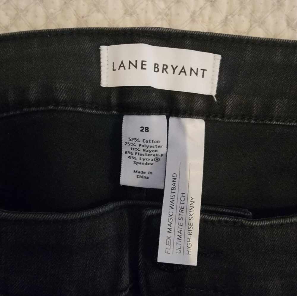 Jeans - Picture 2 of 3